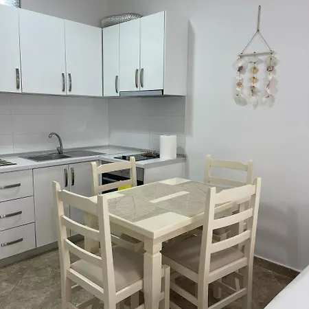 Shengjini Coast Lägenhet *